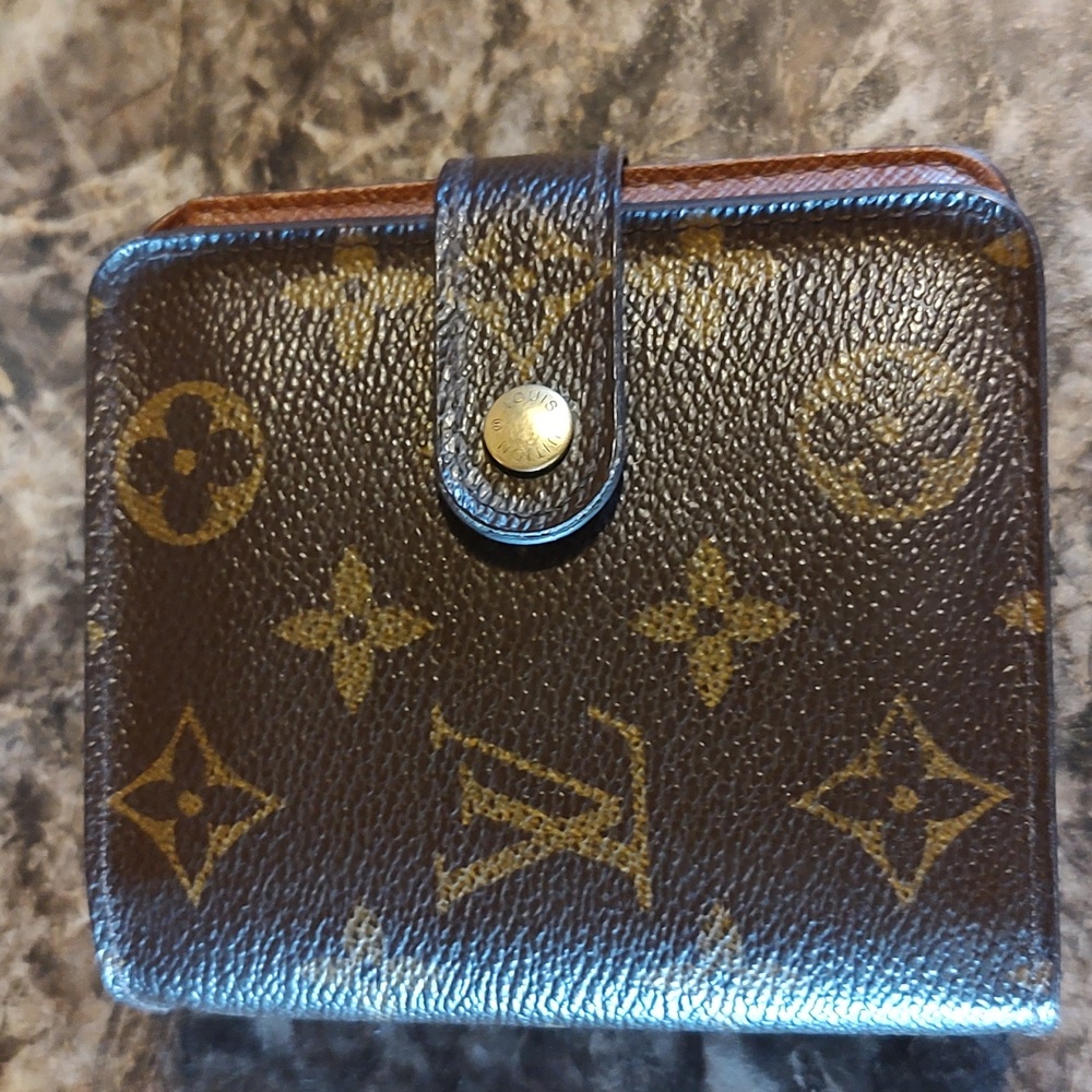 Louis Vuitton Wallet